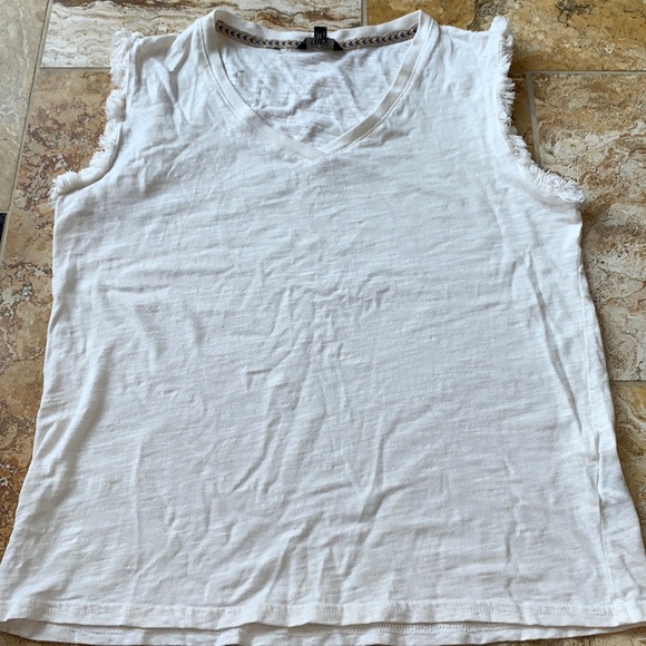 Buffalo David Bitton Off white supersoft fringe sleeveless Vneck VGUC - Picture 1 of 9